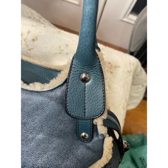 Ferragamo Frosted Luxe – Shearling Chic Shoulder Bag in Leather Elegance - Picture 16 of 16